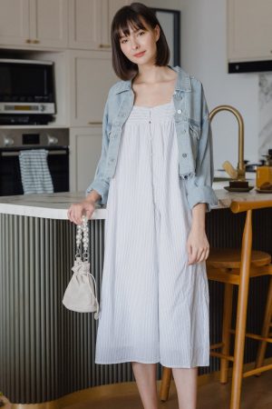 Cropped Denim Jacket in Light Wash
